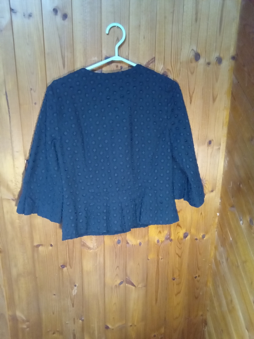 Kenneth Cole Reaction Black Textured Dot Cropped Blazer - Picture 2 of 4